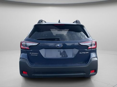 Used 2025 Subaru Outback Premium image 5