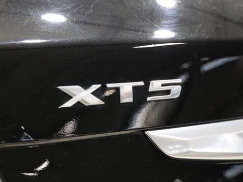 Used 2022 Cadillac XT5 Sportv w/ Technology Package AWD/4WD image 12