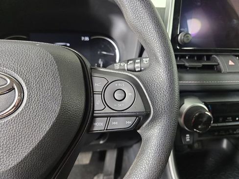 Used 2025 Toyota RAV4 XLE image 23