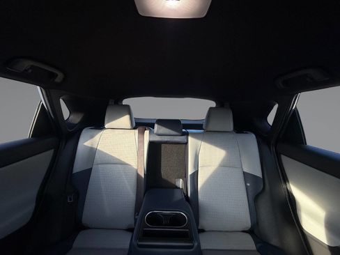 Used 2023 Toyota bZ4X AWD image 31