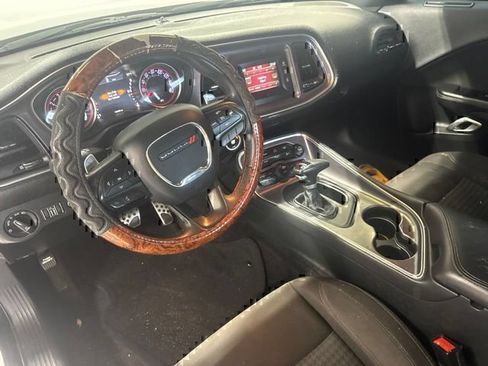 Used 2017 Dodge Challenger R/T RWD image 20