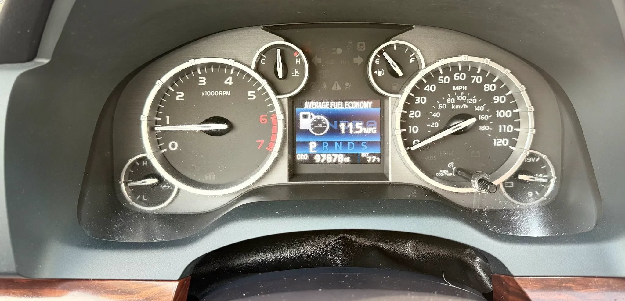 Used 2017 Toyota Tundra Limited w/ Limited Premium Package AWD/4WD image 16