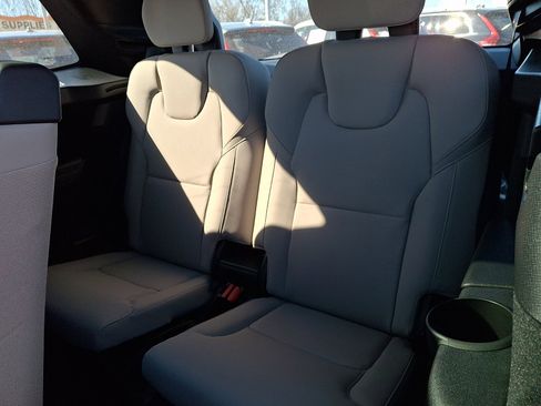 New 2026 Volvo XC90 B6 Plus w/ Protection Package Premier image 6