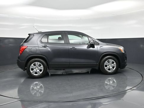 Used 2016 Chevrolet Trax LS FWD image 25
