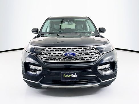 Used 2024 Ford Explorer Limited image 2