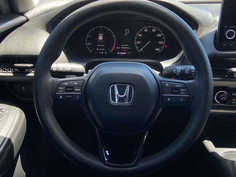 Used 2023 Honda HR-V LX image 8