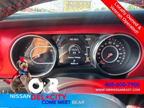 Used 2022 Jeep Gladiator Rubicon w/ LED Lighting Group AWD/4WD image 23