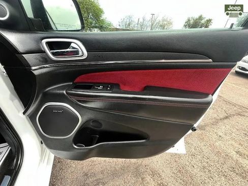Used 2015 Jeep Grand Cherokee SRT w/ Quick Order Package 26J AWD/4WD image 16