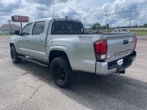 Used 2023 Toyota Tacoma SR AWD/4WD image 6