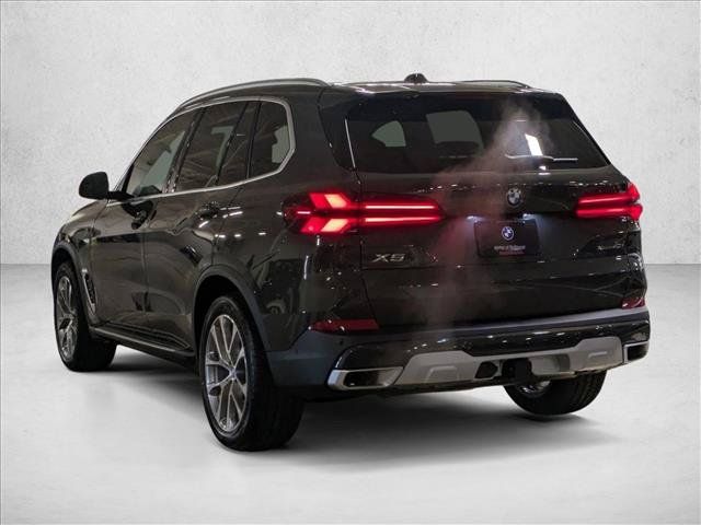 Used 2026 BMW X5 xDrive40i w/ Climate Comfort Package AWD/4WD image 8