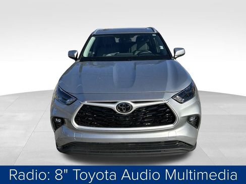 Used 2023 Toyota Highlander XLE image 15
