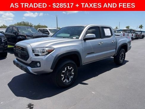 Used 2021 Toyota Tacoma TRD Off-Road AWD/4WD image 3