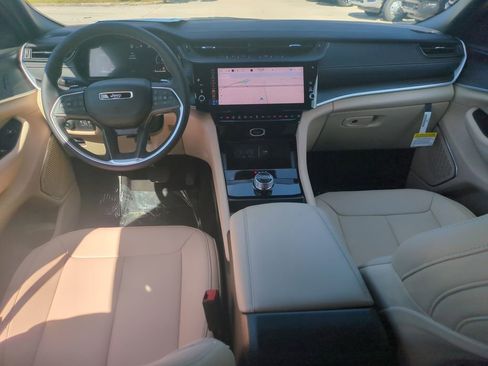 New 2026 Jeep Grand Cherokee L Limited RWD image 16
