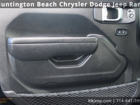 Used 2022 Jeep Wrangler Unlimited Rubicon 4xe w/ Cold Weather Group image 10