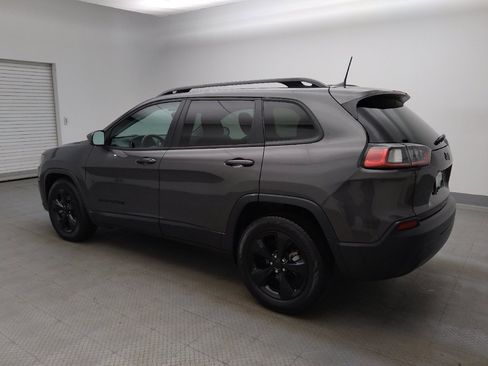Used 2020 Jeep Cherokee Latitude Plus FWD image 3