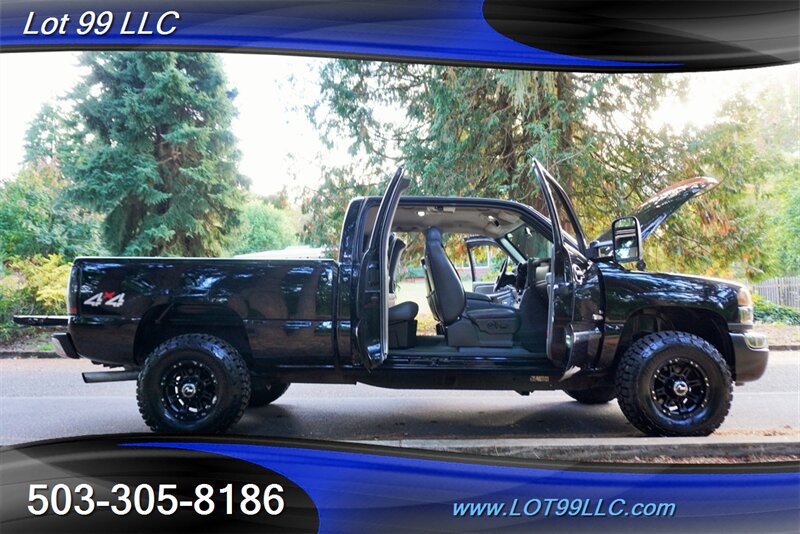 Used 2004 GMC Sierra 2500 SLT w/ Heavy-Duty Power Package AWD/4WD image 31