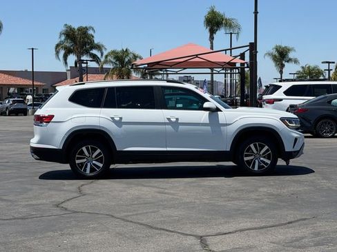 Used 2023 Volkswagen Atlas SE FWD image 4