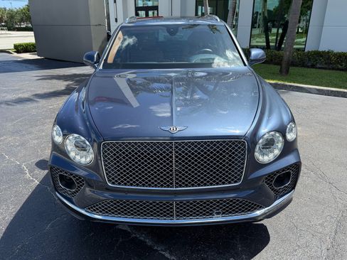 Used 2021 Bentley Bentayga image 7