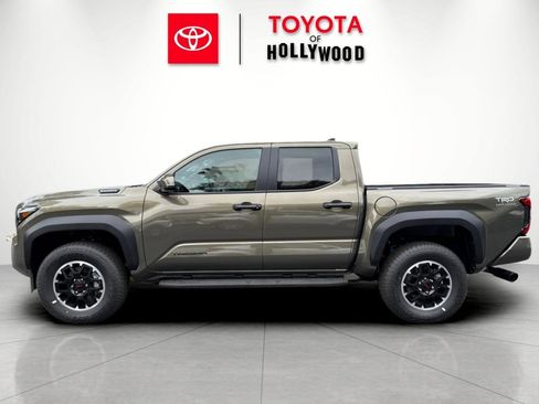 New 2025 Toyota Tacoma TRD Off-Road image 9