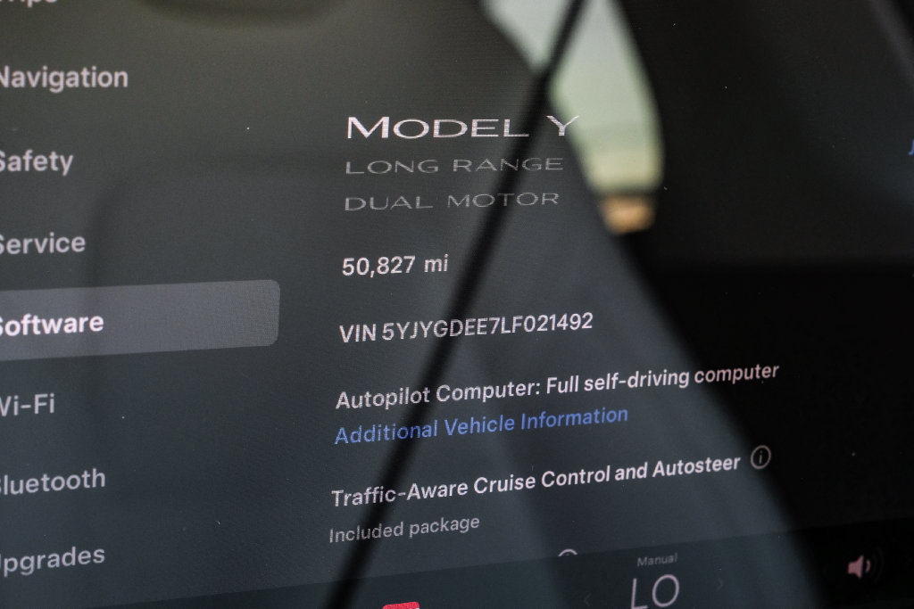 Used 2020 Tesla Model Y Long Range AWD/4WD image 16