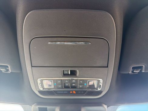 Used 2022 Ford F150 Lariat w/ Equipment Group 502A High image 28