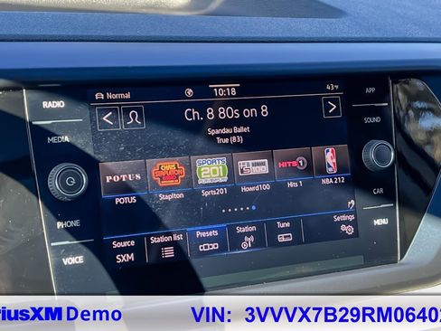 Used 2024 Volkswagen Taos SE image 39