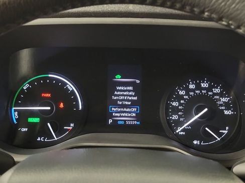 Used 2024 Toyota Sienna XLE FWD image 28