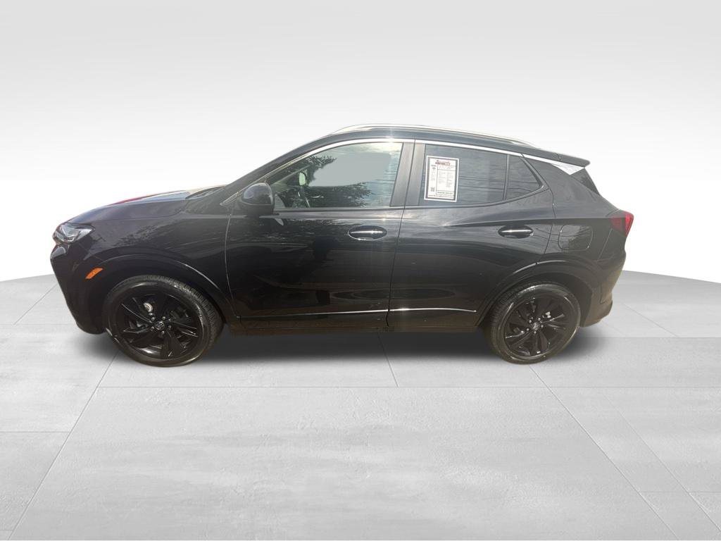 Used 2024 Buick Encore GX Sport Touring FWD image 3