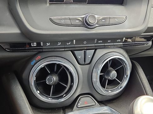 Used 2023 Chevrolet Camaro LT RWD image 27