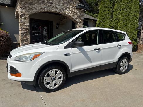 Used 2016 Ford Escape S FWD image 2