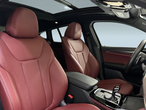 Used 2023 BMW X4 xDrive30i w/ M Sport Package image 31