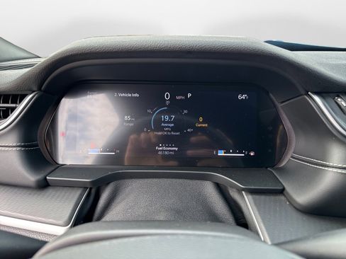 Used 2023 Jeep Grand Cherokee L Laredo image 13