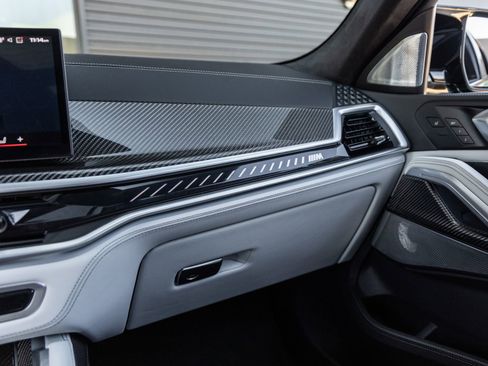 Used 2025 BMW X6 M Competition w/ Executive Package image 33