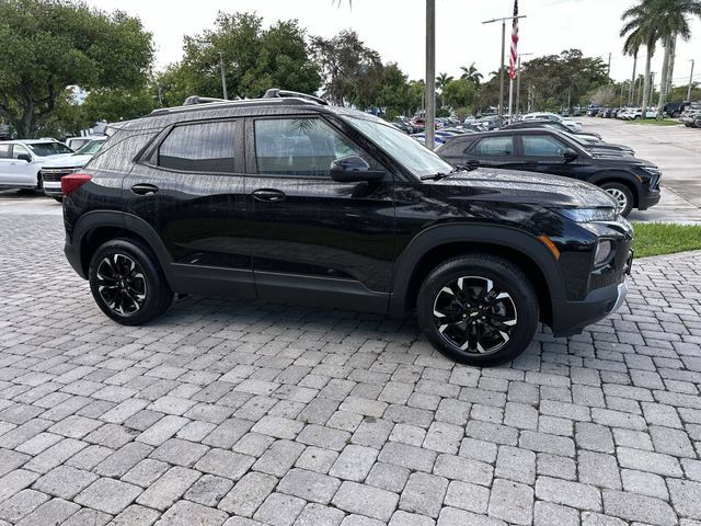 Used 2021 Chevrolet TrailBlazer LT w/ Convenience Package AWD/4WD image 15