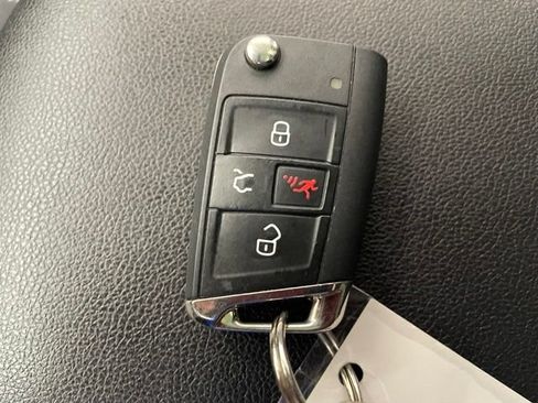 Used 2021 Volkswagen Tiguan SE R-Line w/ 3rd Row Seat Package AWD/4WD image 21