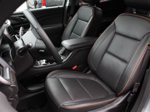 Used 2023 GMC Acadia AT4 AWD/4WD image 17
