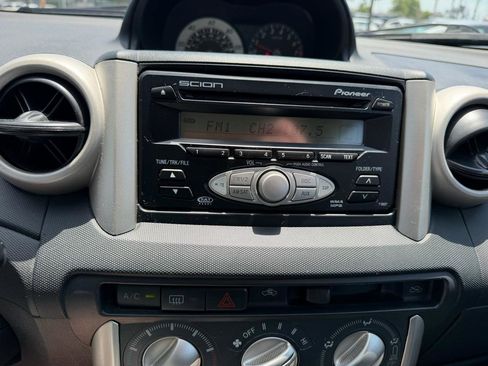 Used 2006 Scion xA FWD image 46