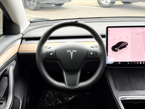 Used 2022 Tesla Model 3 Long Range AWD/4WD image 28