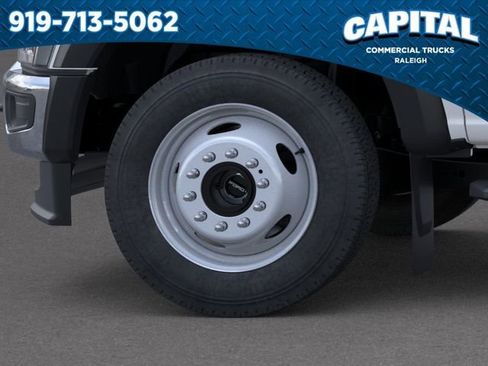 New 2025 Ford F550 4x4 Regular Cab Super Duty image 19