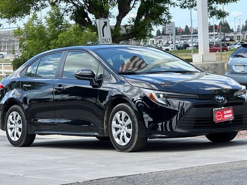Used 2024 Toyota Corolla LE FWD image 10