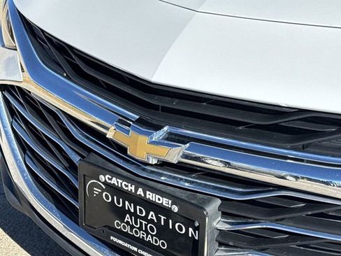 Used 2022 Chevrolet Malibu LT image 30