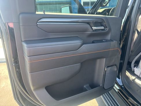 Certified 2025 GMC Sierra 2500 AT4 w/ AT4 Premium Plus Package AWD/4WD image 37