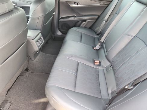 Used 2025 Toyota Camry XSE image 39