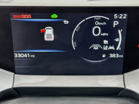Used 2025 Toyota Prius LE FWD image 19
