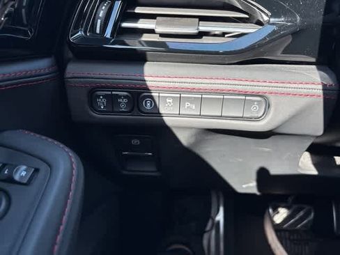 Used 2025 Acura MDX A-Spec image 11