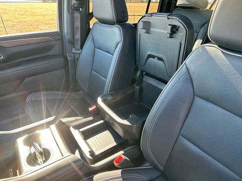 Used 2024 Chevrolet Suburban Premier w/ Max Trailering Package image 21