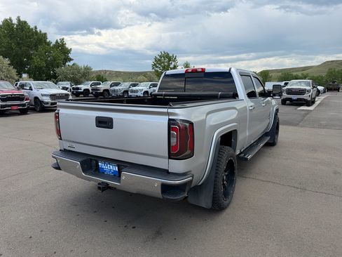 Used 2017 GMC Sierra 1500 SLT w/ SLT Premium Package AWD/4WD image 8