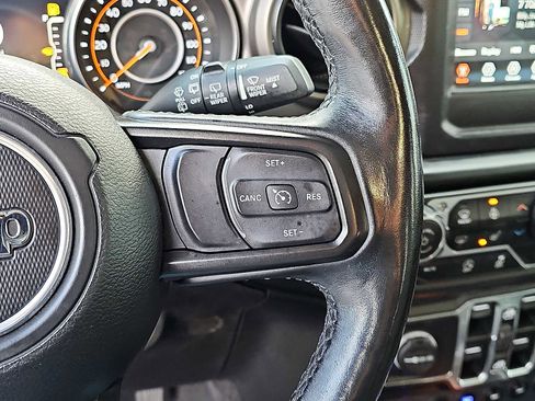 Used 2020 Jeep Wrangler Willys image 21