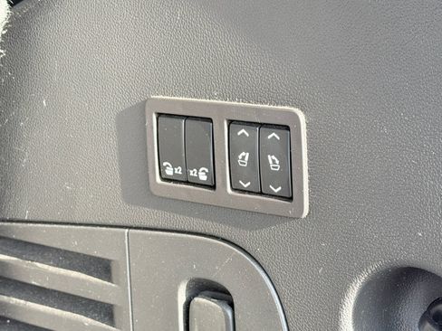 Used 2020 Chevrolet Tahoe LT RWD image 10