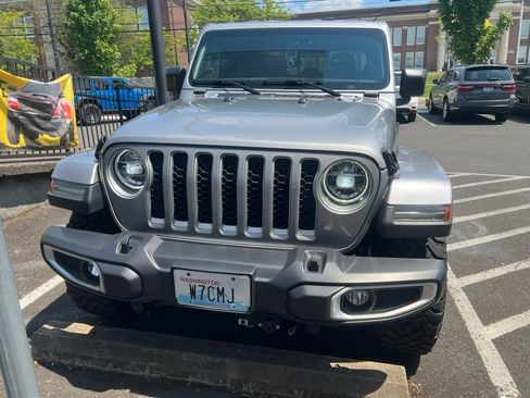 Used 2021 Jeep Gladiator Overland w/ Popular Equipment Package AWD/4WD image 5